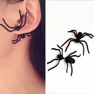Spider Earring Black 1 piece